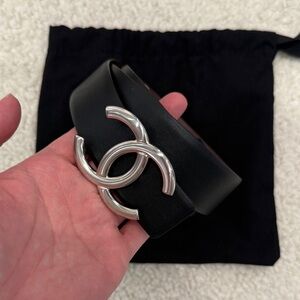 Chanel reversible 85 Black Leather Belt with Silver Interlocking Buckle